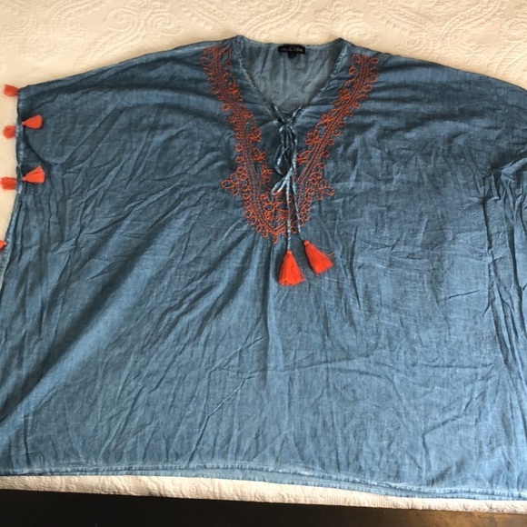 Fig & Vine Woman’s Embroidered Tassels Blue/Orange Tunic Size 1X - Picture 6 of 10